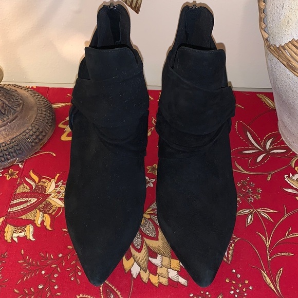 WHBM Black Heeled Booties Size 8 - Picture 2 of 7